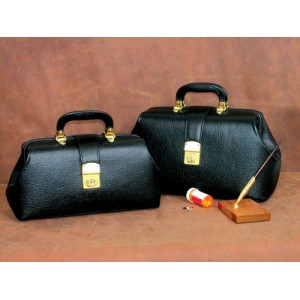 Intern/Student Boston Bag 16  Black Leather